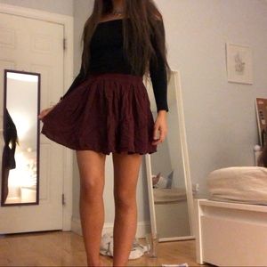 brandy melville maroon skater skirt